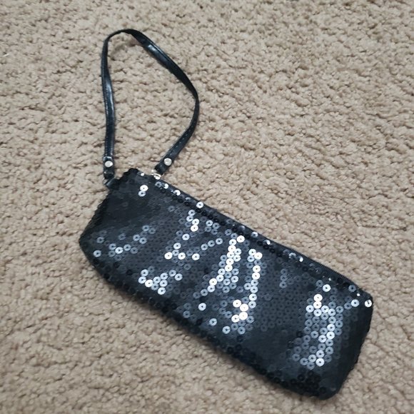 Black sequin wristlet - Picture 2 of 5